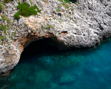 Ciolo: Grotta del Ciolo Salento, Puglia, Italia