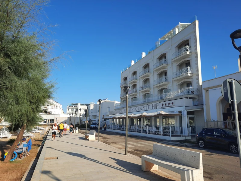 Salentissimo.it: Grand Hotel Paradise - Porto Cesareo, Salento Strände