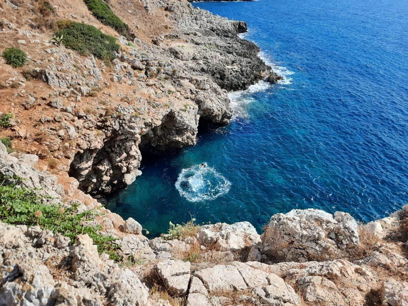 Salentissimo.it: Grotte di Porto Selvaggio - Porto Selvaggio - Nardò, Praias do Salento