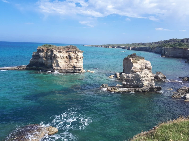 Salentissimo.it: I Faraglioni di Sant Andrea - Sant Andrea - Melendugno, Praias de Salento