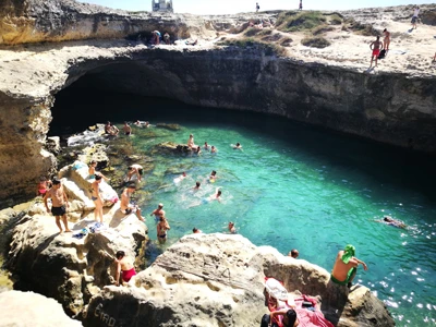 Salentissimo.it: Grotta della Poesia - Roca Vecchia - Melendugno, Salento-strande