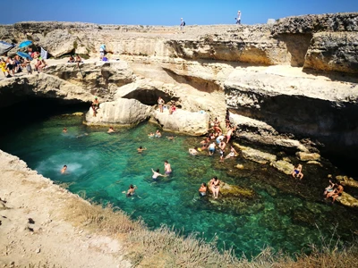 Salentissimo.it: Grotta della Poesia - Roca Vecchia - Melendugno, Salento-strande