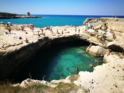 Salentissimo.it: Grotta della Poesia - Roca Vecchia - Melendugno, Salento-strande