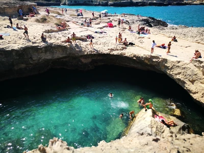 Salentissimo.it: Grotta della Poesia - Roca Vecchia - Melendugno, Salento-strande