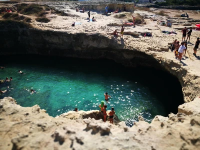 Salentissimo.it: Grotta della Poesia - Roca Vecchia - Melendugno, Salento-strande