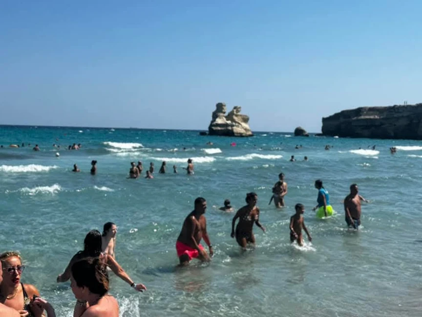 Salentissimo.it: Le due Sorelle - Torre dell Orso - Melendugno, Παραλίες Salento