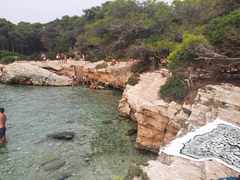 Salentissimo.it: Spiaggia di Porto Selvaggio - Porto Selvaggio - Nardò, Stranden van Salento