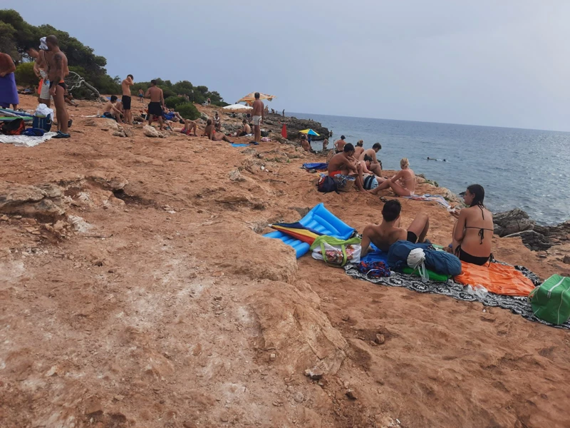 Salentissimo.it: Spiaggia di Porto Selvaggio - Porto Selvaggio - Nardò, Salento pludmales