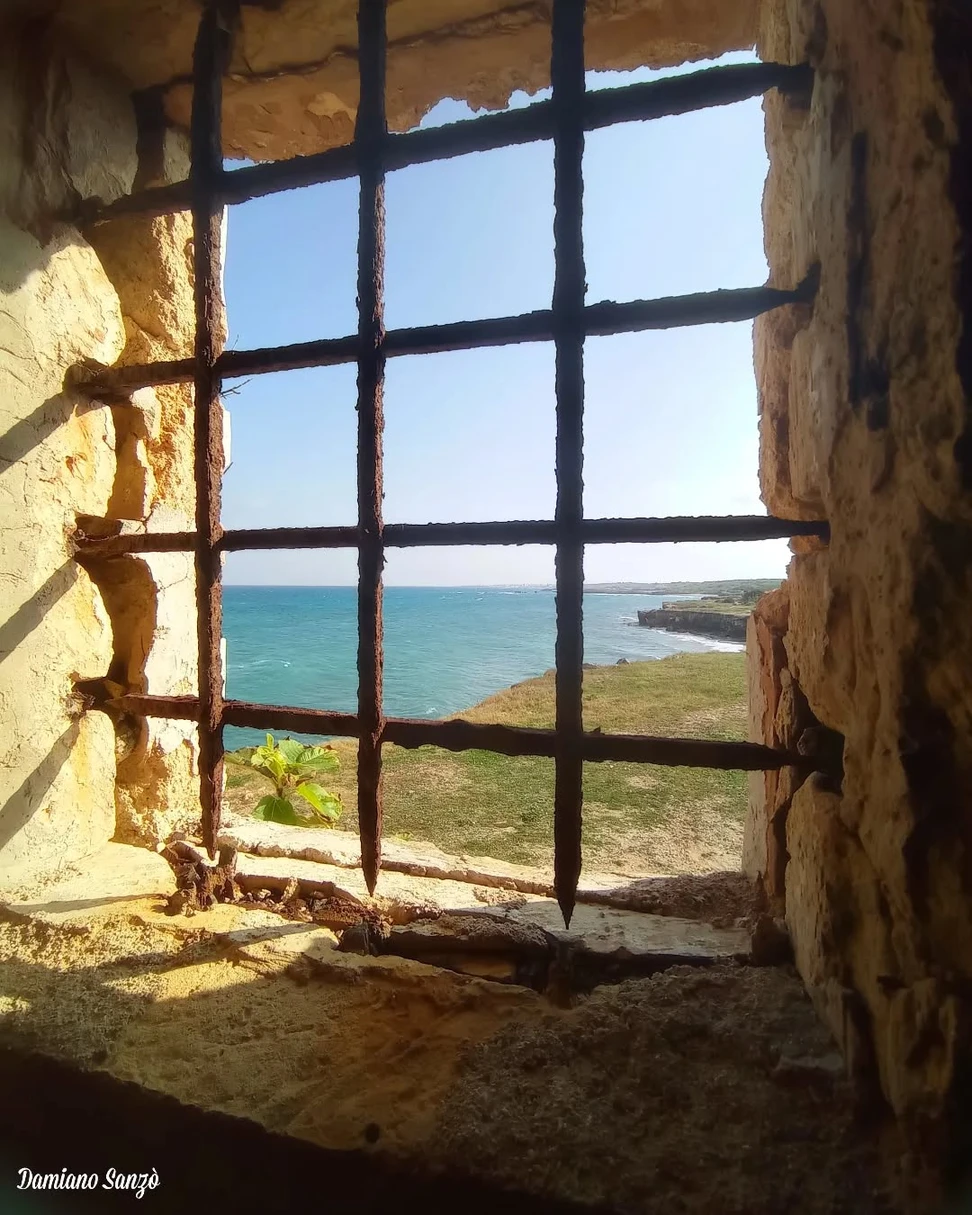 Salentissimo.it: Torre Specchia Ruggeri - Torre Specchia Ruggeri - Melendugno, spiagge del Salento