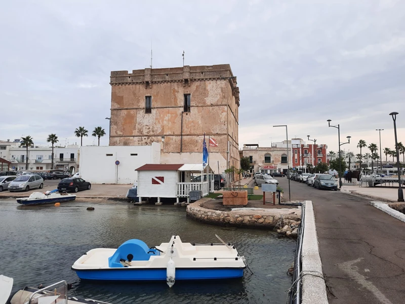 Salentissimo.it: Torre di Porto Cesareo - Porto Cesareo, Plajele din Salento