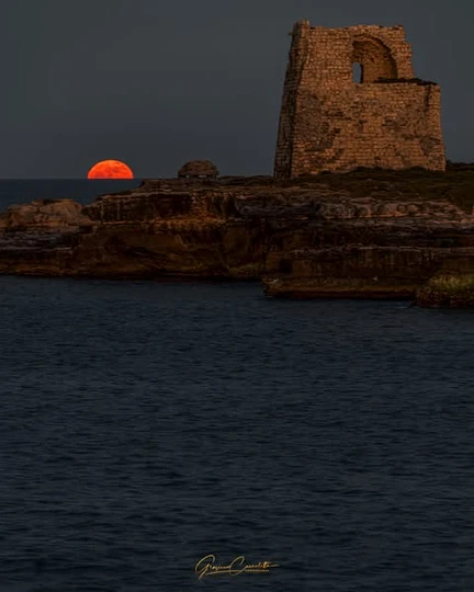 Salentissimo.it: Torre di Roca Vecchia - Roca Vecchia - Melendugno, Παραλίες Salento