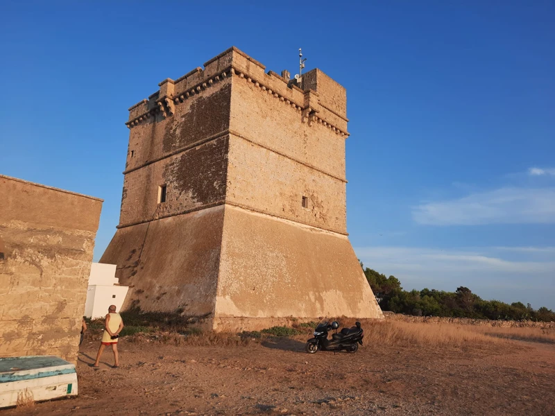 Salentissimo.it: Torre di Sant Isidoro - Sant Isidoro - Nardò, spiagge del Salento