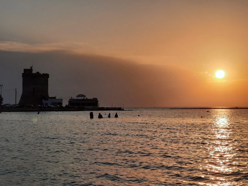 Salentissimo.it: Torre di Sant Isidoro - Sant Isidoro - Nardò, spiagge del Salento