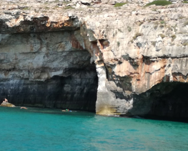 Salentissimo.it: Grotta del Fiume -  Felloniche - Patú, spiagge del Salento