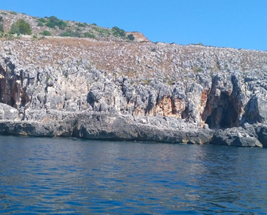 Salentissimo.it: Grotta delle Streghe -  Castro, spiagge del Salento