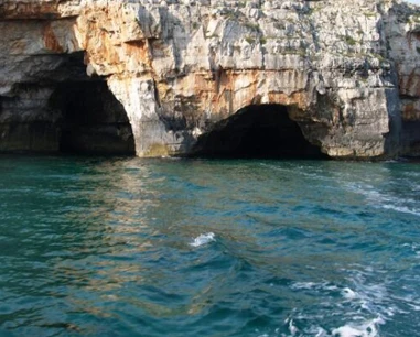 Salentissimo.it: Grotta delle Tre Porte - Felloniche - Patú, Stranden van Salento