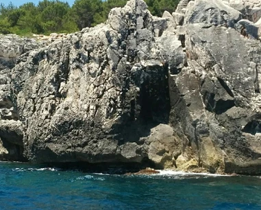 Salentissimo.it: Grotte di Novaglie - Marina di Novaglie - Alessano, spiagge del Salento