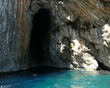 Salentissimo.it: Grotta di Purraru -  Santa Maria di Leuca - Castrignano del Capo, spiagge del Salento
