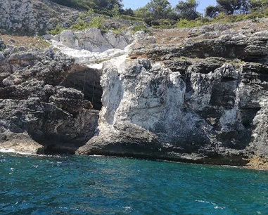 Salentissimo.it: Grotta Romanelli - Castro, spiagge del Salento