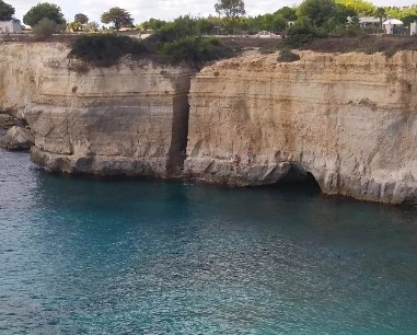 Salentissimo.it: Grotta Ronzu Beddu - Torre dell Orso - Melendugno, spiagge del Salento