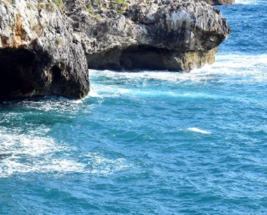 Salentissimo.it: Grotte Cazzafri - Santa Maria di Leuca - Castrignano del Capo, spiagge del Salento