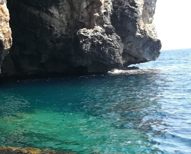 Salentissimo.it: Grotte di Vedusella -  Santa Maria di Leuca - Castrignano del Capo, spiagge del Salento