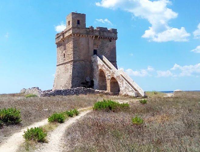 Salentissimo.it: Li Scianuli Torre Squillace - Sant Isidoro - Nardò, Praias do Salento