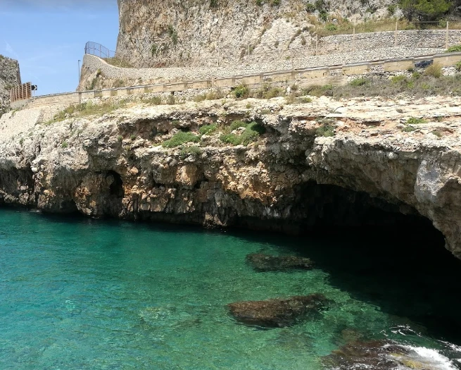 Salentissimo.it: Montagna Spaccata - Santa Maria al Bagno - Nardò, spiagge del Salento