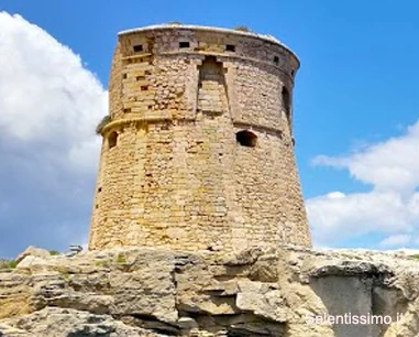 Salentissimo.it: Torre di Porto Miggiano - Porto Miggiano - Santa Cesarea Terme, Praias de Salento